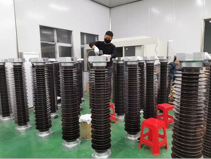 Стандартный Arrester грозового перенапряжения IEC60099, Arrester молнии фарфора 110kv