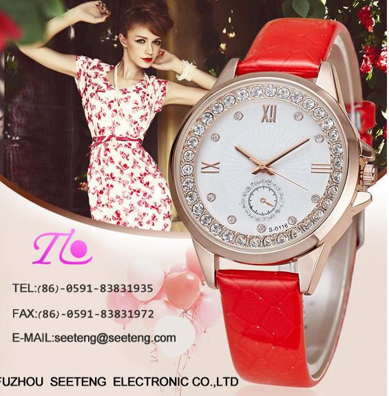 Classic charming watch ladies  watch with rose gold alloy case and gunuine leather band