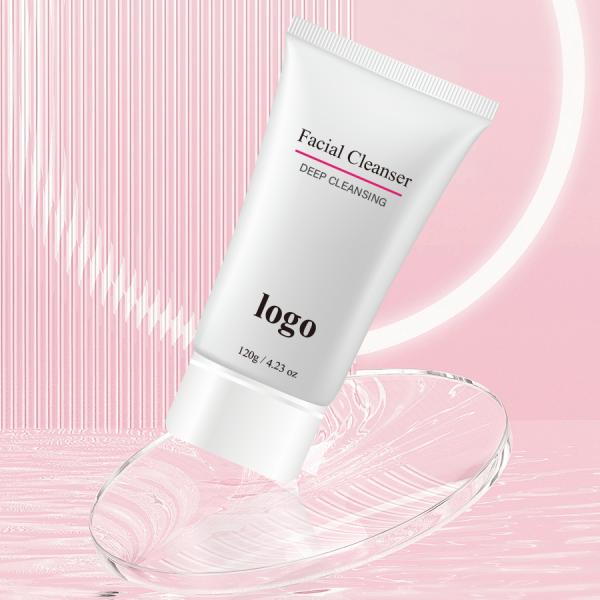 Gel de limpieza facial para adultos con propiedades aclaradoras hecho de aceites esenciales compuestos