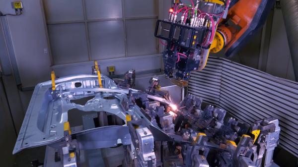 KUKA KR210 R2700-2 Industrial Robot Arm 6 Axis Scansonic Laser Welding Brazing Robot Workstation With Tactile Seam Tracking