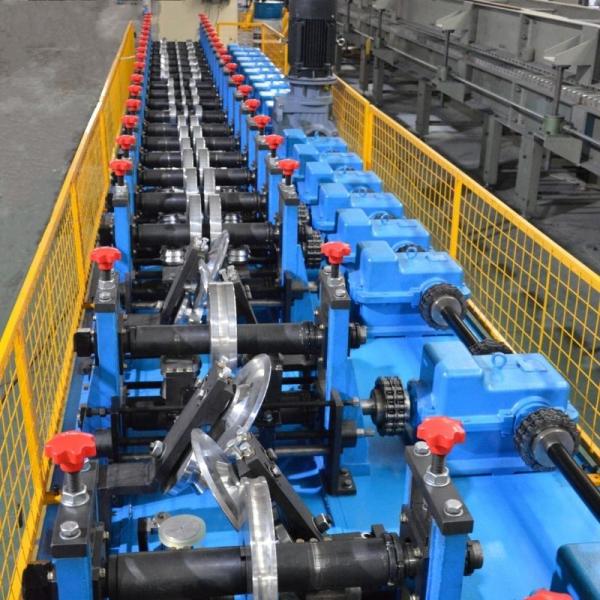 Крен шкафа хранения склада металла пробивая чистосердечный формируя толщину машины 2.5mm