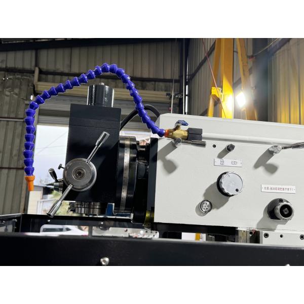 4 оси Вертикальная CNC фрезерная машина XKH8140A Малая обработка форм CNC Ручной универсальный фрезерный инструмент