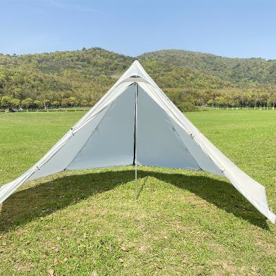 Design clássico Tenda de pirâmide leve Resistência ao vento Tenda de acampamento ao ar livre Tecido 210T