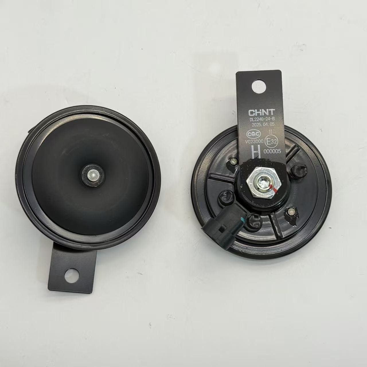 24V Dual Tone Disc Type Electric Horn CHNT Brand High Low Tone Auto Horn