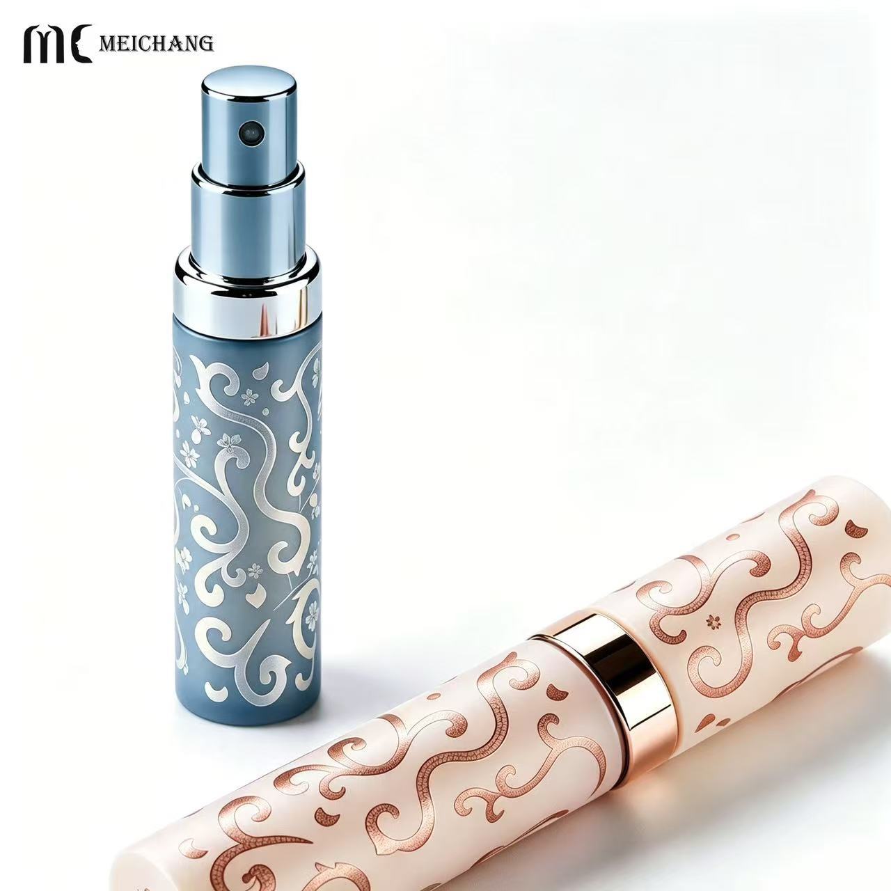 Vintage Engraved Metal Perfume Atomizer, 3ml Refillable Portable Fragrance Spray Bottle (MC-1209)