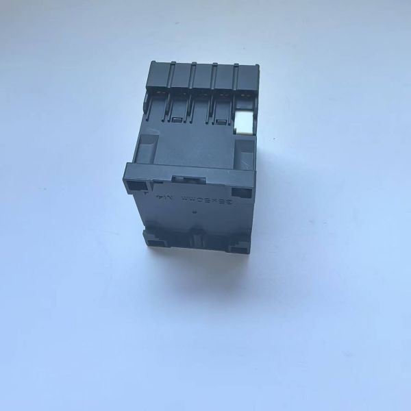 308042 Three-pole contactor AC3: 6A - 24V DC - 3T + 1 For Q80 Cutter Parts