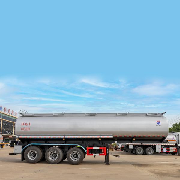 Silvery 336000  Liters Three Axle  Liquid Semitrailer  Semi - Dragging Trucks