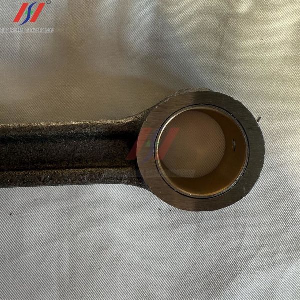 16851-22010 Is Suitable For Kubota D722, D782, D902, K008-3 Engine Connecting Rod For KX41-3