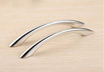 Pearl Silver Plastic Dresser Knob , Arched Pink ABS Cabinet Pulls Colorful Furniture Handles And Knobs