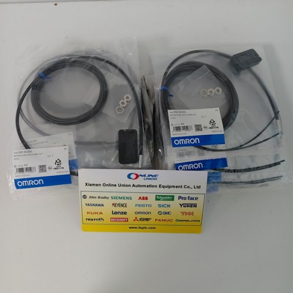 E32-DC200 2M オムロン光ファイバセンサヘッド