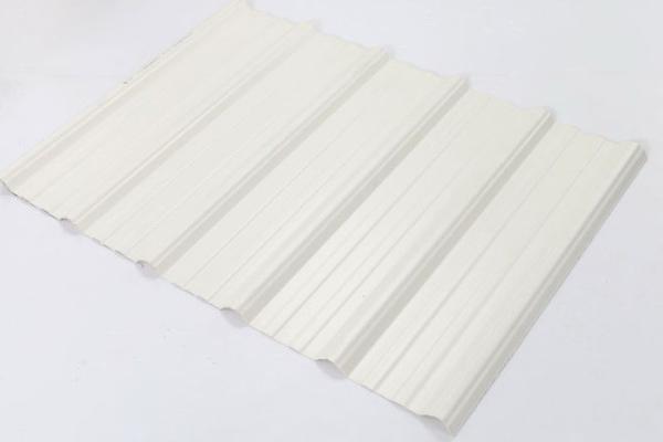 Environmental 3 Layer UPVC Corrugated Sheets Anti Corrision Heat Insulation
