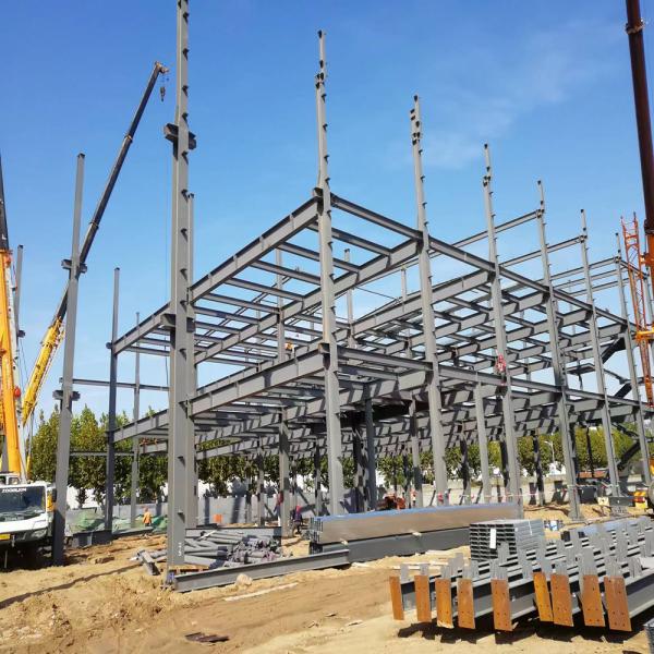 Modern Aesthetics Steel Structure Warehouse With Sandwich Panel Roofing