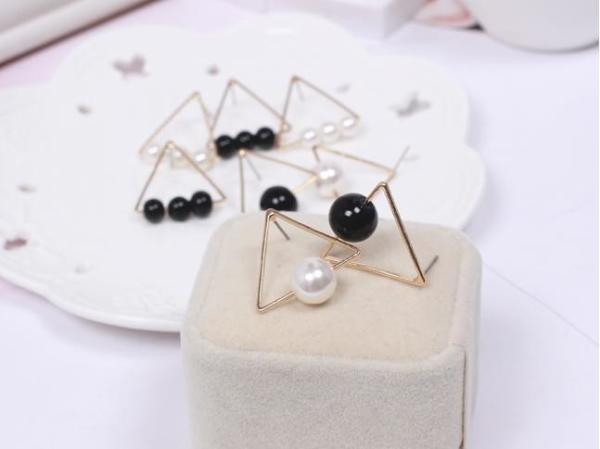 2018 Fashion American style lady party EarringsSilver Many Colors Round shape Pearl Color silver color stainess steel
