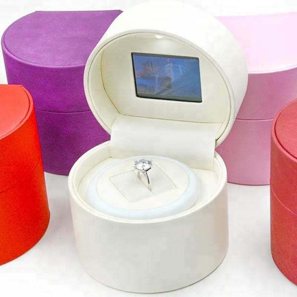 Colored Empty Jewellery Gift Boxes , Easy To Take Ring Storage Case For Store
