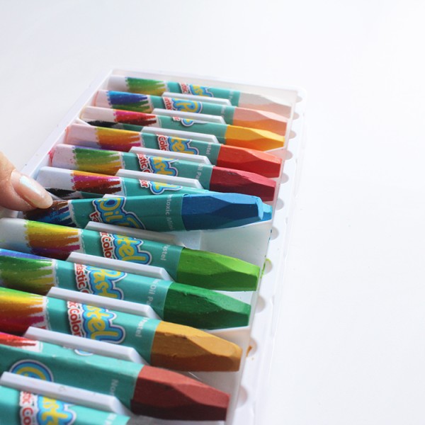 Wholesale Fantastic Color Triangle Oil Pastel Set-12 Colors Plastic Packaging Kids Drawing Supplies