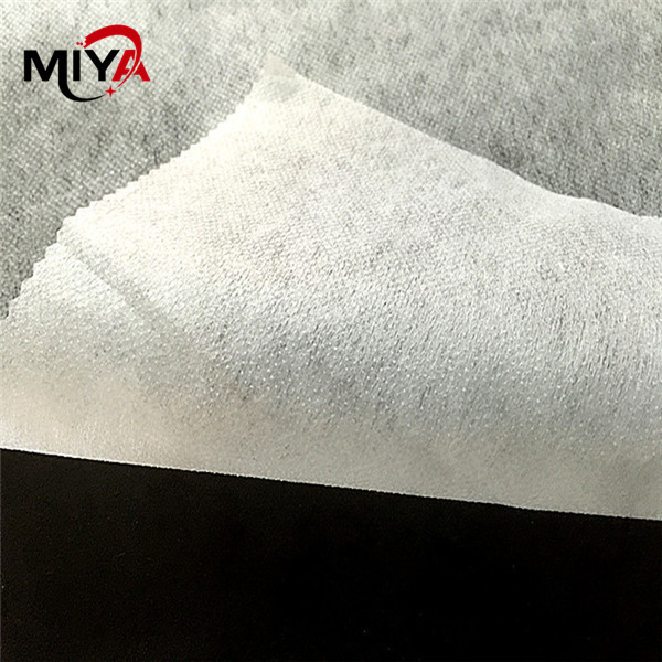 Ткань 100cm 70% полиэстер 25gsm 100gsm не сплетенная Interlining