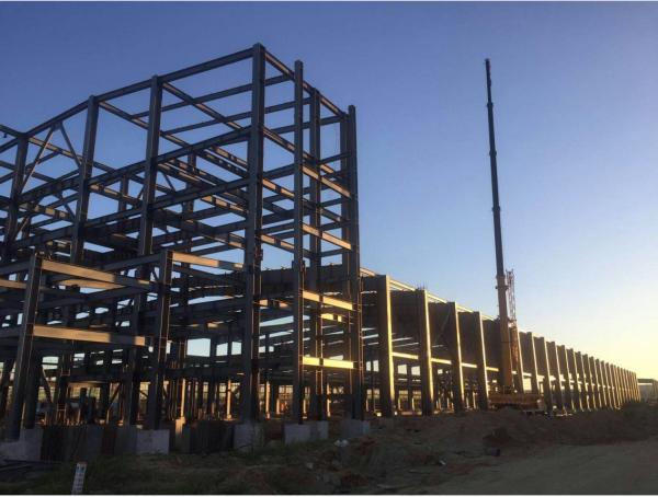 Prefabricated Steel Structure Workshop with Galvanized or Painted Finish