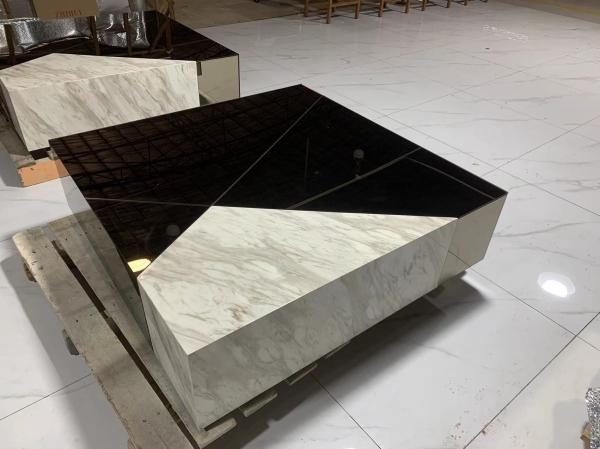 Salle de séjour moderne Table basse carrée