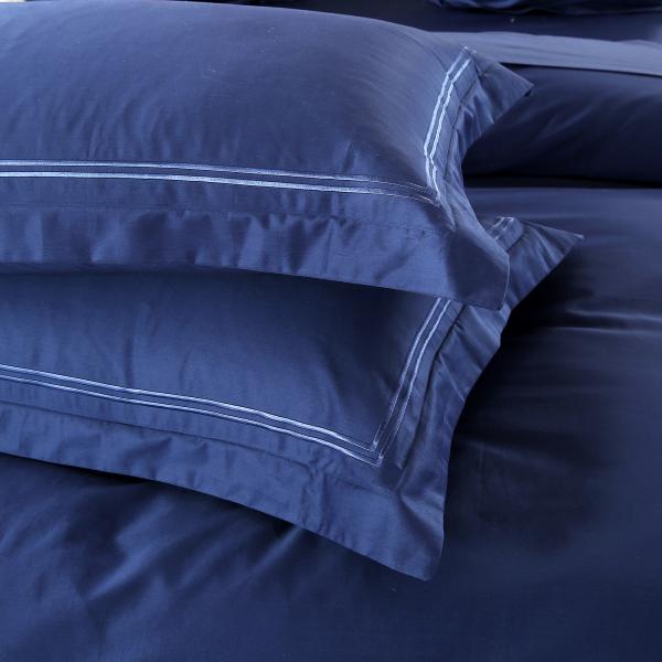 Dark Blue Home Textile Products Egyptian Cotton Bedding Sets Good Permeability