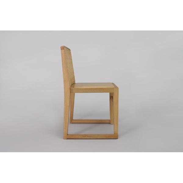 Stackable Wicker Chair with Rattan Back and Solid Wood Seat for Wedding Outdoor Cafe Dining Room Furniture