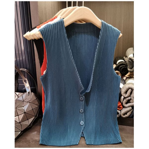 Women's Casual Waistoutwear Short Jacket Spring Summer New Thick Toothpick Pleated Sleeveless Vest with Button Pure Color