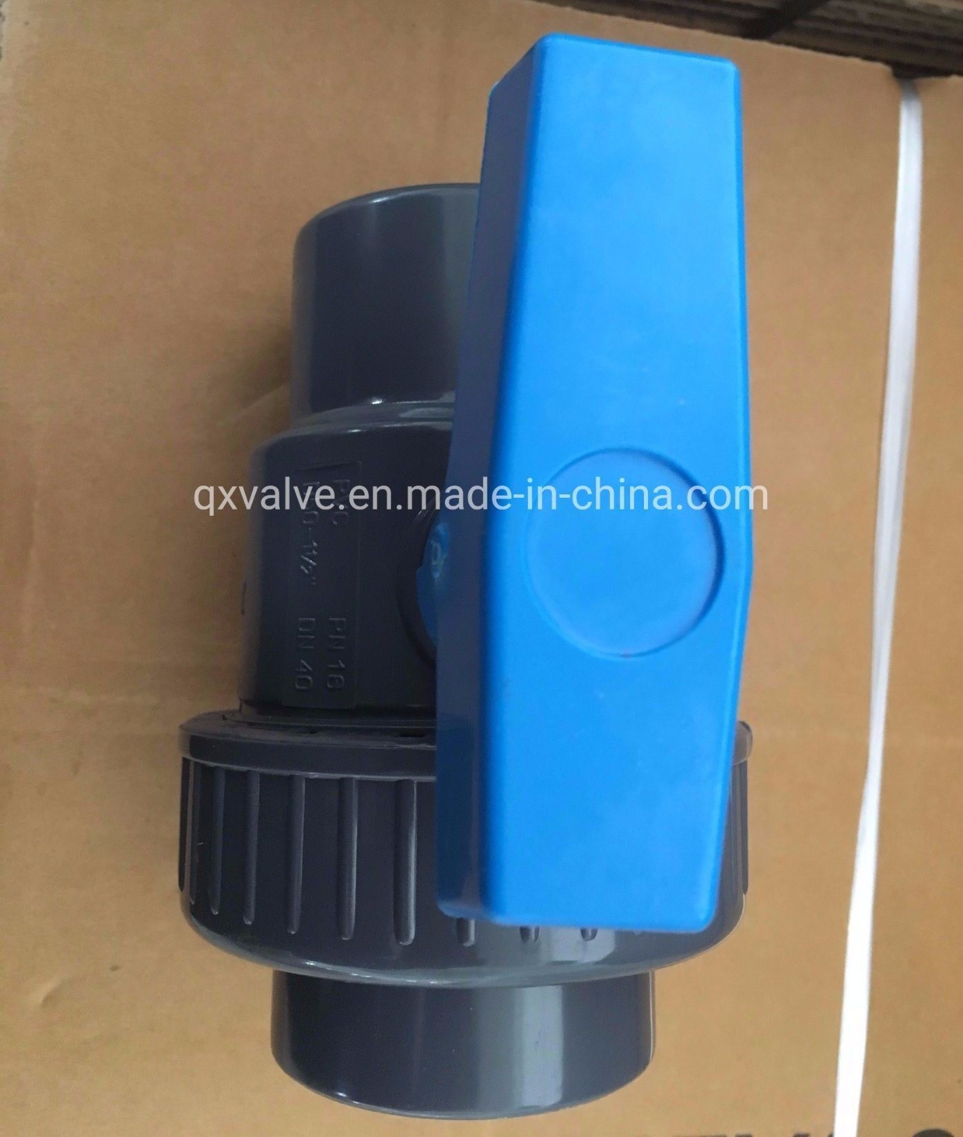 Вентиль с розеткой или натяжкой DIN Standard PVC M/F Single Union Ball Valve с ручкой типа
