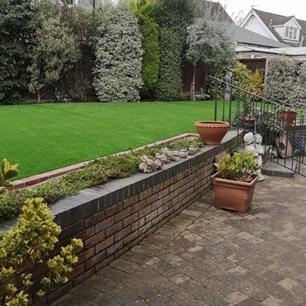 45mm Pile Height Landscape Artificial Grass With Flat Shape Yarn Available In Any Length Required