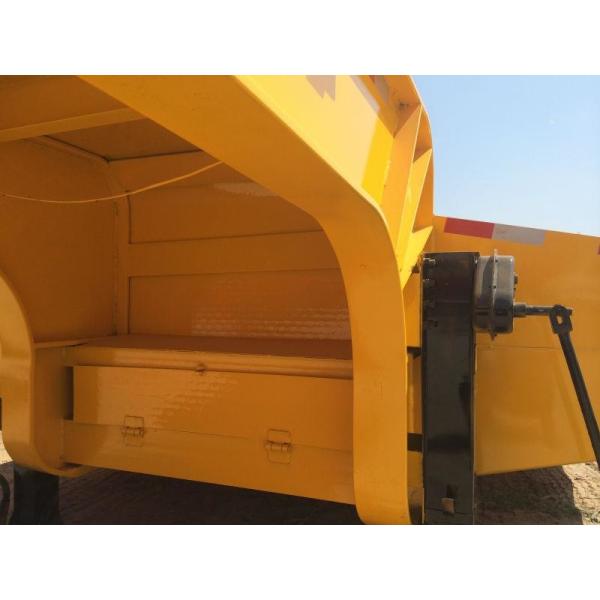Gooseneck Lowboy Tri-axle Lowbed Platform Trailer  transporting heavy equipment grab excavator