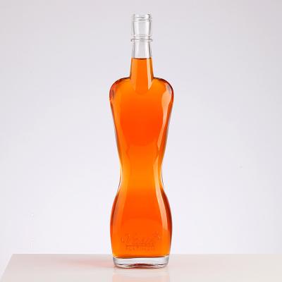 Whisky Spirits Produtos de vidro Forma única Mulher corpo de vidro garrafa de licor para licor