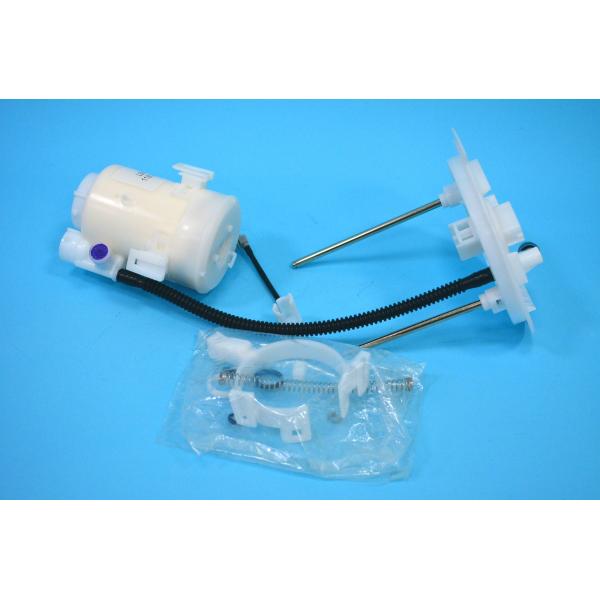 E12 L3V7-13-ZEO Plastic Fuel Pump For Mazda