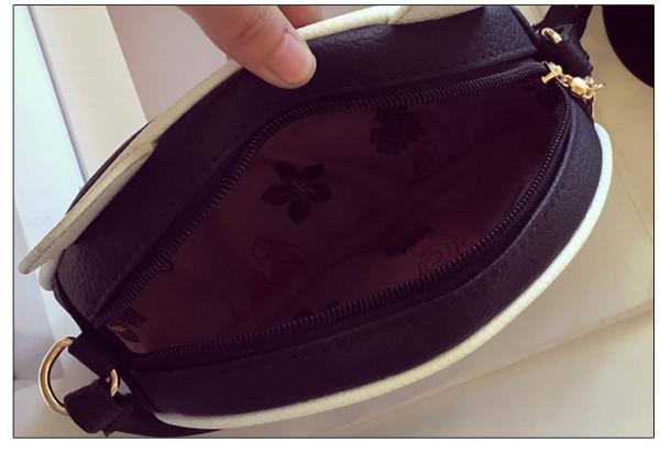 Japan and South Korea female new winter shoulder bag cute cartoon panda diagonal package handbag tide