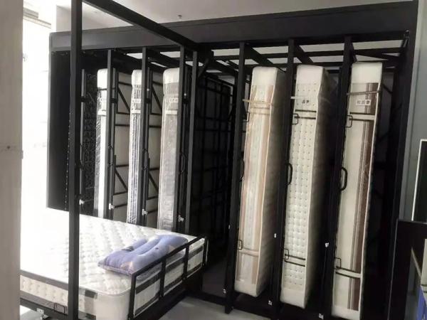 Pulling Out Metal Wire Display Racks 250mm Large Mattress Display Stand