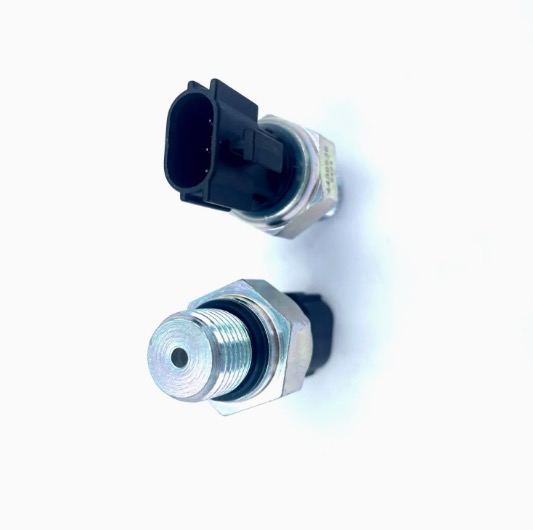 Oil Pressure Sensor 4436536 For Hitachi ZAX200-1 ZAX200-3 ZAX330-1 ZAX330-3