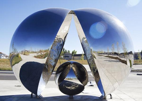 Stabilité de finition de corrosion polie par sculpture extérieure contemporaine en métal
