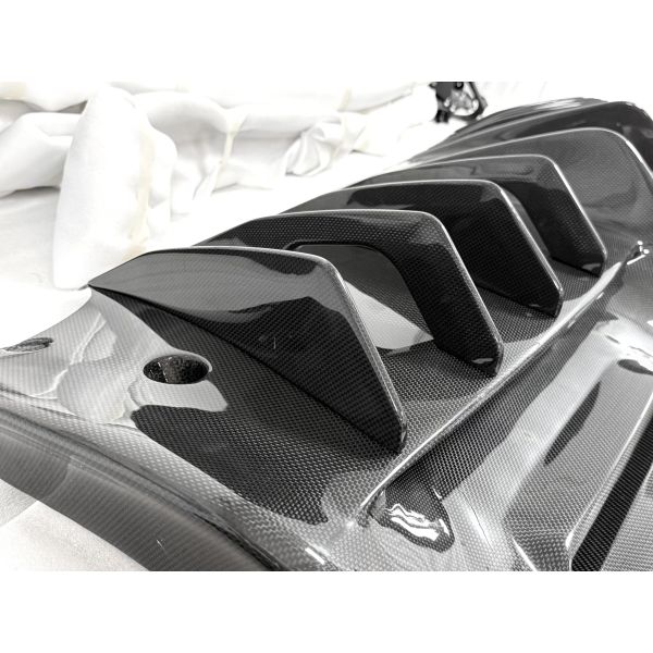 Rytf Style Ferrari SF90 Body Kit Carbon Fiber Automotive Body Kit