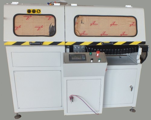 Вырезывание машины окна КНК АутоматикАлуминум сверхмощное угловое ключевое увидело машину