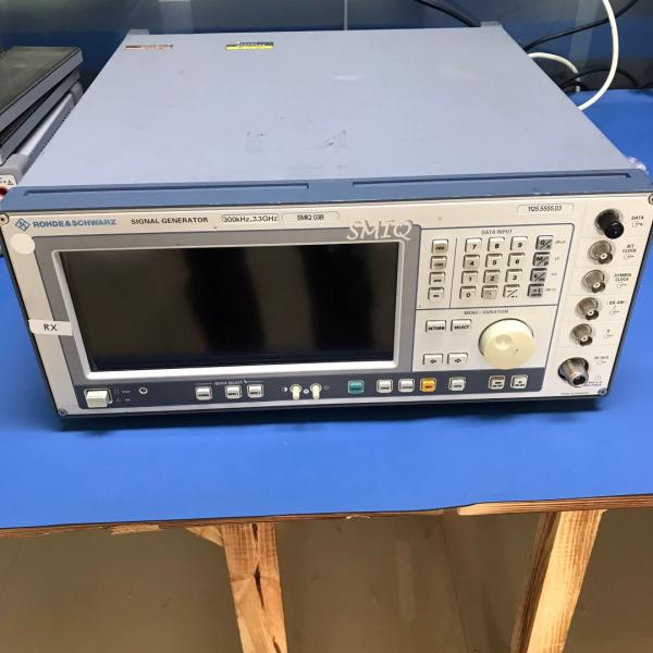 RF Signal Generator Rohde & Schwarz R&S SMIQ03B 3.3 GHz Vector Signal Generator