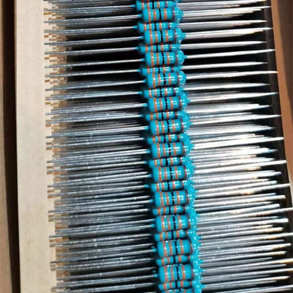 1/4W 5k-500k 1% Tolerance Metal Film Resistor Through Hole Mounting Fixed Resistor