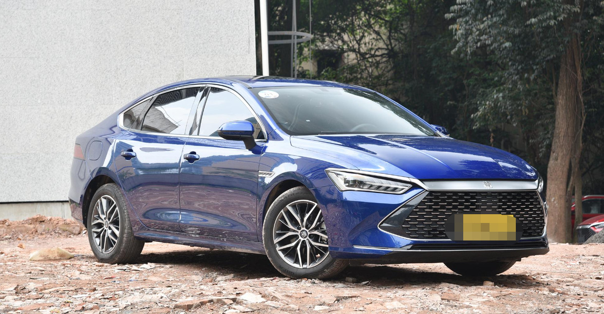 Qin ПЛЮС обязанность гибридного автомобиля DM-I 55KM 1.5L 110hp L4 вставляемая медленная 2,52 часа