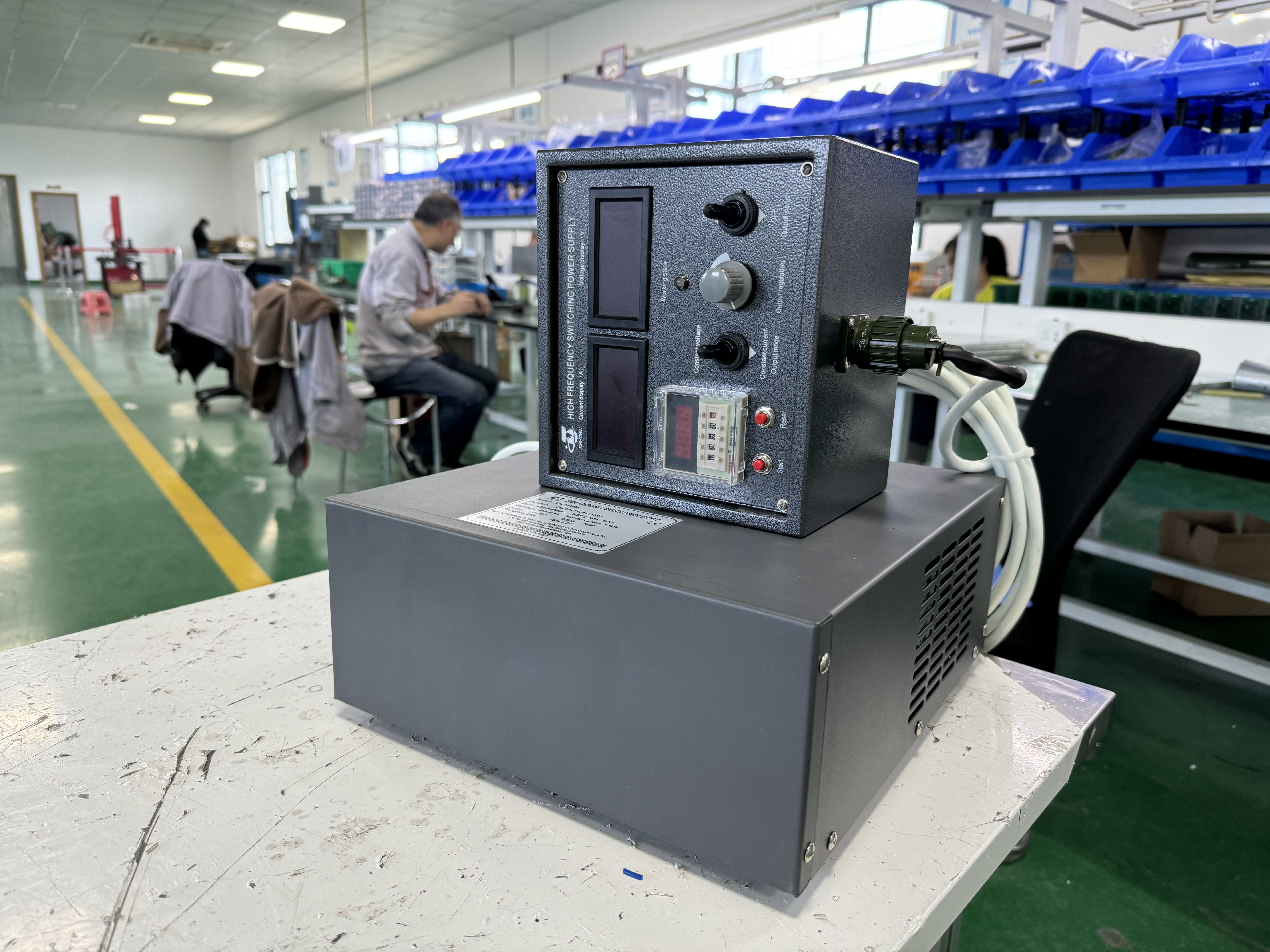 Частота Цифровой дисплей анодирующий источник питания 4KW 0-20V Выходное напряжение 0-200A Выходное токообразующее устройство