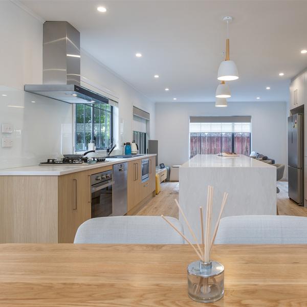 Light Beige Storage Wood Veneer Kitchen Cabinet Zinc Alloy Handle