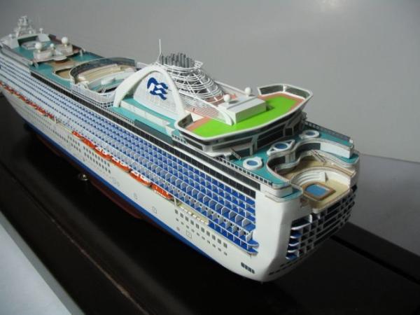 Ivory White Plastic Cruise Ship Models With Crown Princess Cruise Ship Series