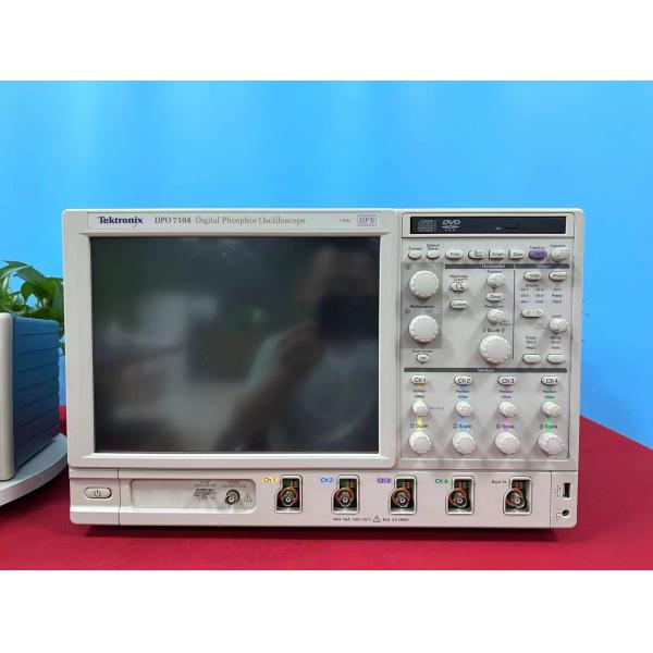 Tektronix DPO7104 Digital Phosphor Oscilloscope with 1 GHz Bandwidth, 4 Channels, and 10 GS/s Sample Rate