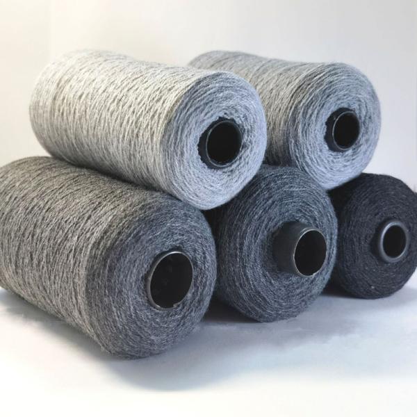 Soft Polyester/Acrylic Spun 44% 28Nm/2 Nylon Mixed Sweater 2/36Nm Feeling and Fancy Blended Wool 100% Acrylic Yarn for Knitting