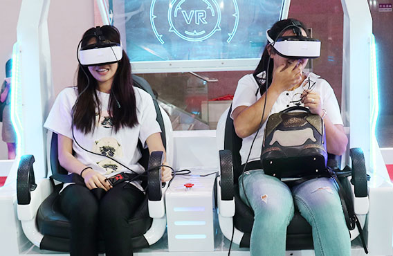 2 езды парка атракционов оборудования кино яйца VR стульев 9D