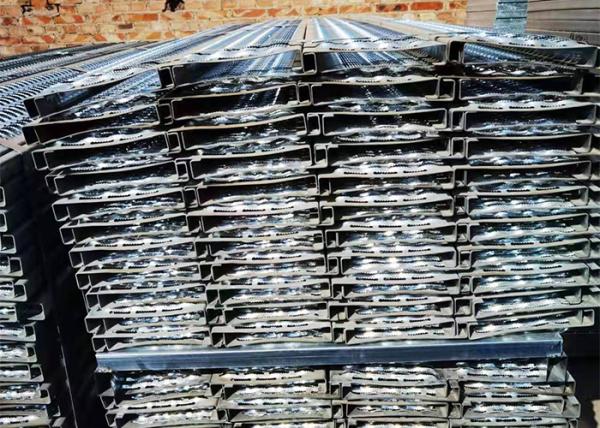 Anti Slip Aluminum 40MM Grip Strut Grating For Stair Tread, Perforated Plank Grating