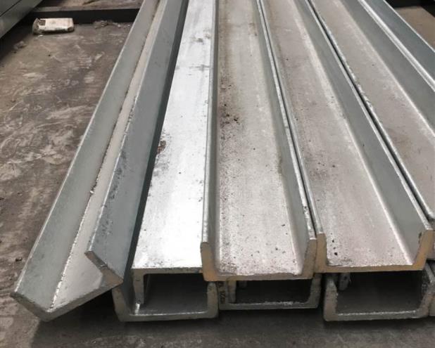 погружение толщины Q235 4.5mm горячее гальванизировало канал луча стальной u профилей u