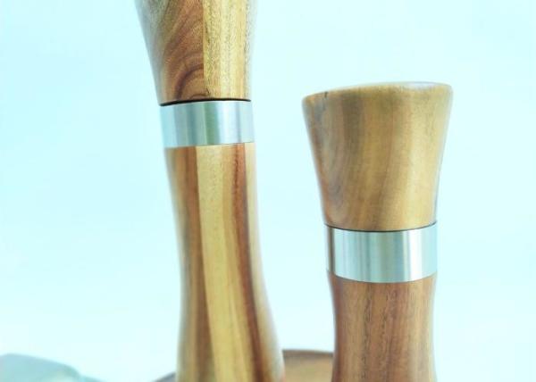 Adjustable Wooden Salt And Pepper Grinders Size  5.5cm X 25cm