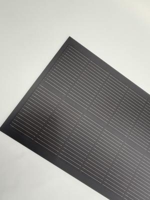 Module de cellule solaire sur toit de 120 W BIPV Max. Coefficient de température de puissance de -0,26% et tension de fonctionnement optimale de 9,59 V