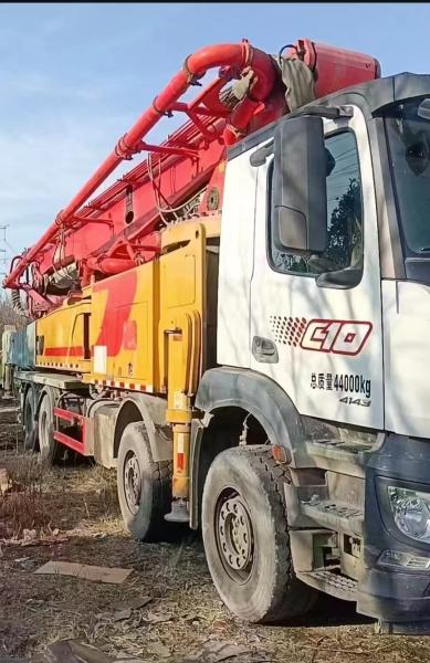 Sany 62m camion de pompe à béton sur châssis Mercedes-Benz avec puissance diesel et procédé d'usinage hydraulique